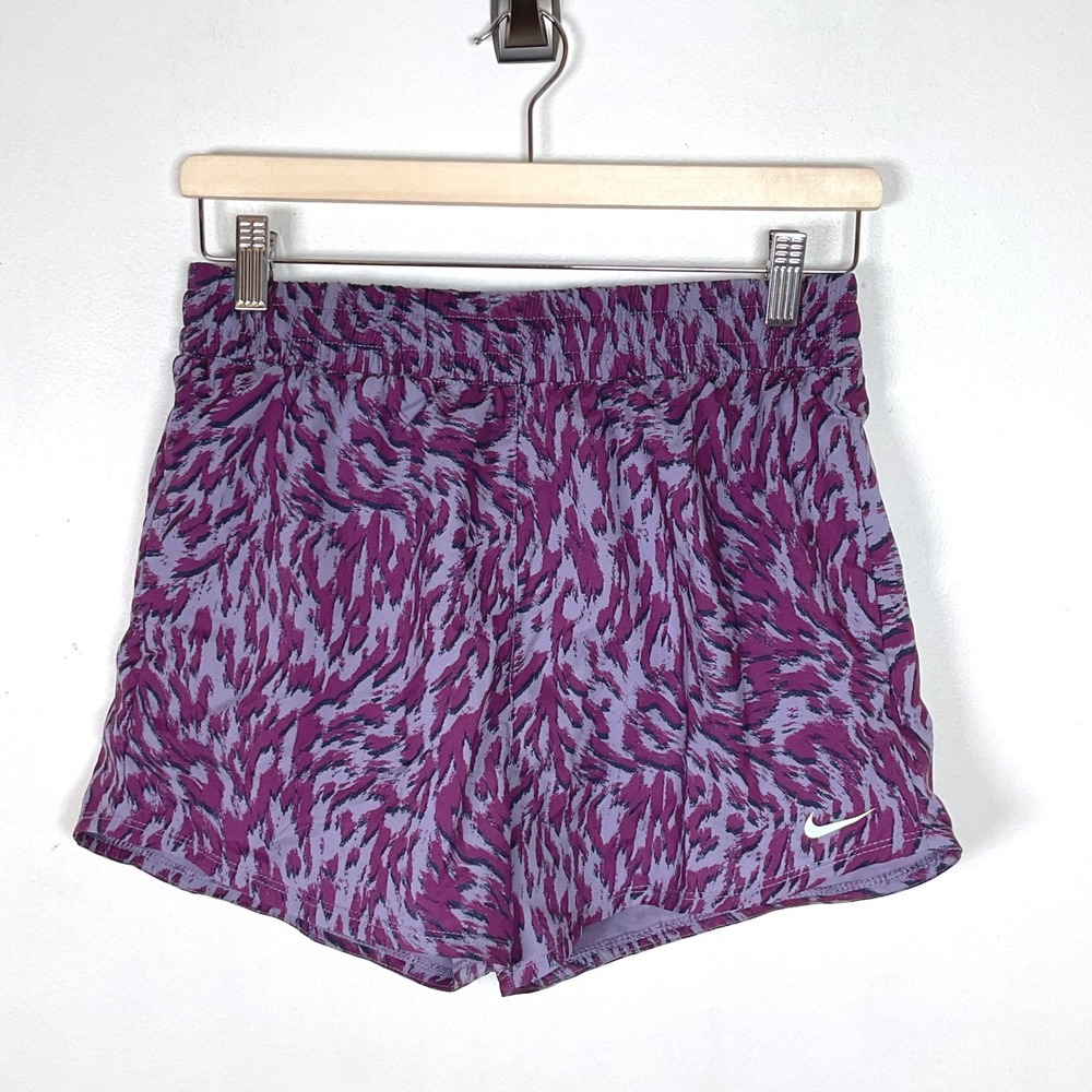 Nike One Kids Training Shorts Purple Abstract Print XL Activewear Athletic